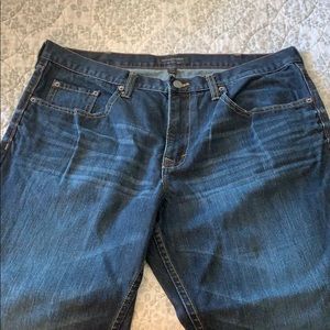 Banana Republic men’s straight leg jean 38/32 **NWOT**